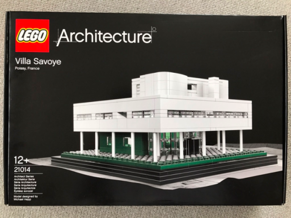 　LEGO Architectureシリーズの外箱（筆者所有のものを撮影）