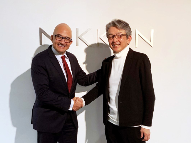 　オートデスク アジアパシフィック アカウント営業本部 バイスプレジデント
　ルー・グレスパン氏（写真左）と
　日建設計 代表取締役副社長 児玉 謙氏（写真右）