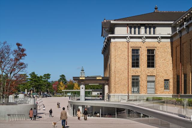 　京都市美術館（通称：京都市京セラ美術館） 撮影：阿野太一