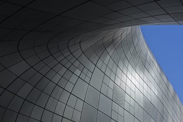 　Dongdaemun Design Plaza
　※上記の画像、キャプションをクリックすると画像の出典元のZaha Hadid ArchitectsのWeb
　サイトへリンクします。