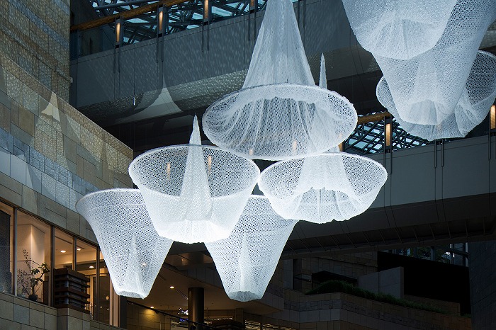 　Airy Walk : roppongi hills artelligent christmas 2015，空間デザイン：川島範久＋佐藤桂
　火，PhotoⒸKenta Hasegawa
　※上記の画像、キャプションをクリックすると画像の出典元の川島範久建築設計事務所のWeb
　　サイトへリンクします。