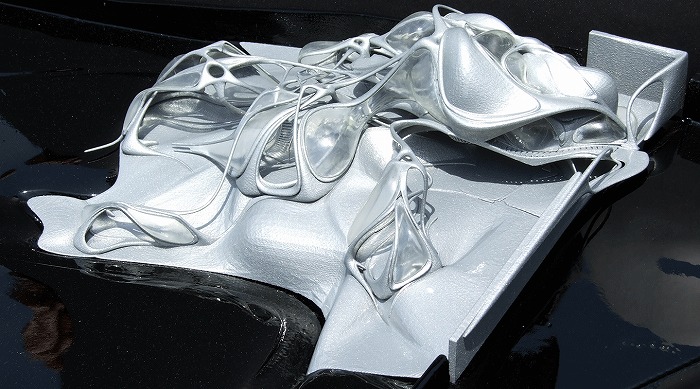 　図7 Hernan Diaz Alonso, Seroussi Pavilion
　※上記の画像、キャプションをクリックすると画像の出典元のWebサイトへリンクします。